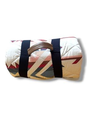 Pendleton White Sands Quilted Roll Up Throw 50”x70”